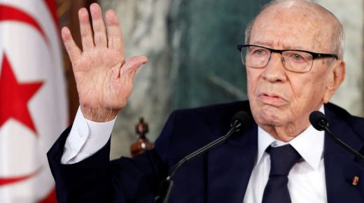 الرئيس التونسي يغادر المستشفى خلال يومين وسياسيون يشيدون بمصداقية الإعلام في التعامل مع وضعه الصحي