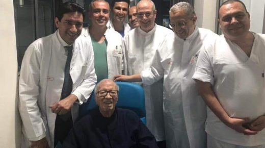الرئيس التونسي يغادر المستشفى بعد تعافيه