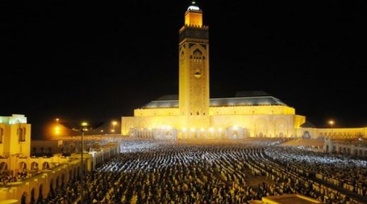 الملك محمد السادس يأمر بفتح بقية المساجد المغلقة في المغرب