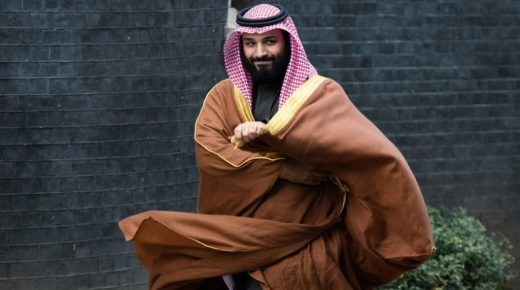 أسيا تايمز: محمد بن سلمان قد يصبح ملكاً على السعودية بحلول نهاية العام..أو الشهر القادم