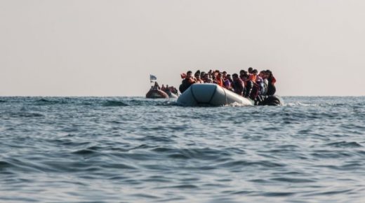 انطلق من سواحل الداخلة نحو جزر الكناري.. وفاة 42 مهاجرا جراء غرق قارب للهجرة السرية!