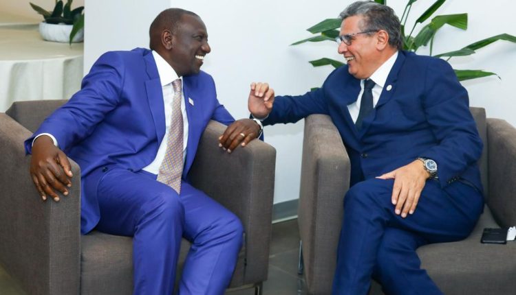 رئيس كينيا يلتقي رئيس الحكومة عزيز أخنوش ويُعلن عزمه تطوير وتعزيز التعاون والشراكة مع المغرب